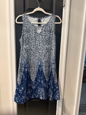 Sleeveless Navy and White Printed Mini Dress